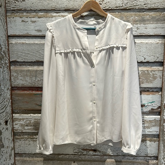 Lovely drapey ruffled Blouse Aritzia - Picture 1 of 2